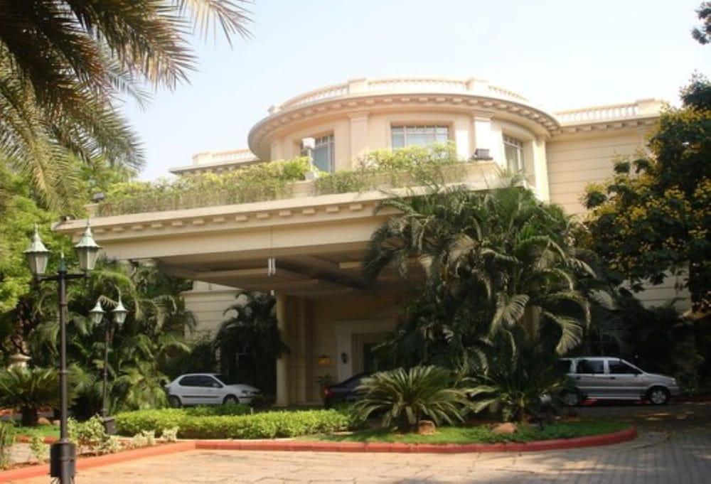 Radisson Blu Hotel Grt, Chennai International Airport ภายนอก รูปภาพ